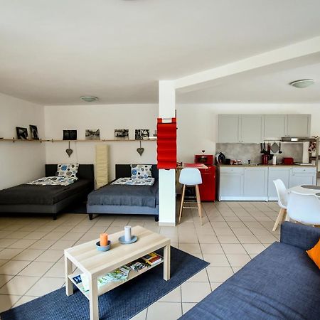 Boralom Studio Apartman טוקאי מראה חיצוני תמונה
