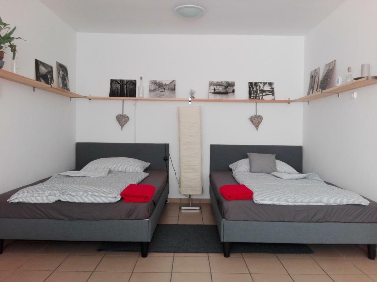 Boralom Studio Apartman טוקאי מראה חיצוני תמונה