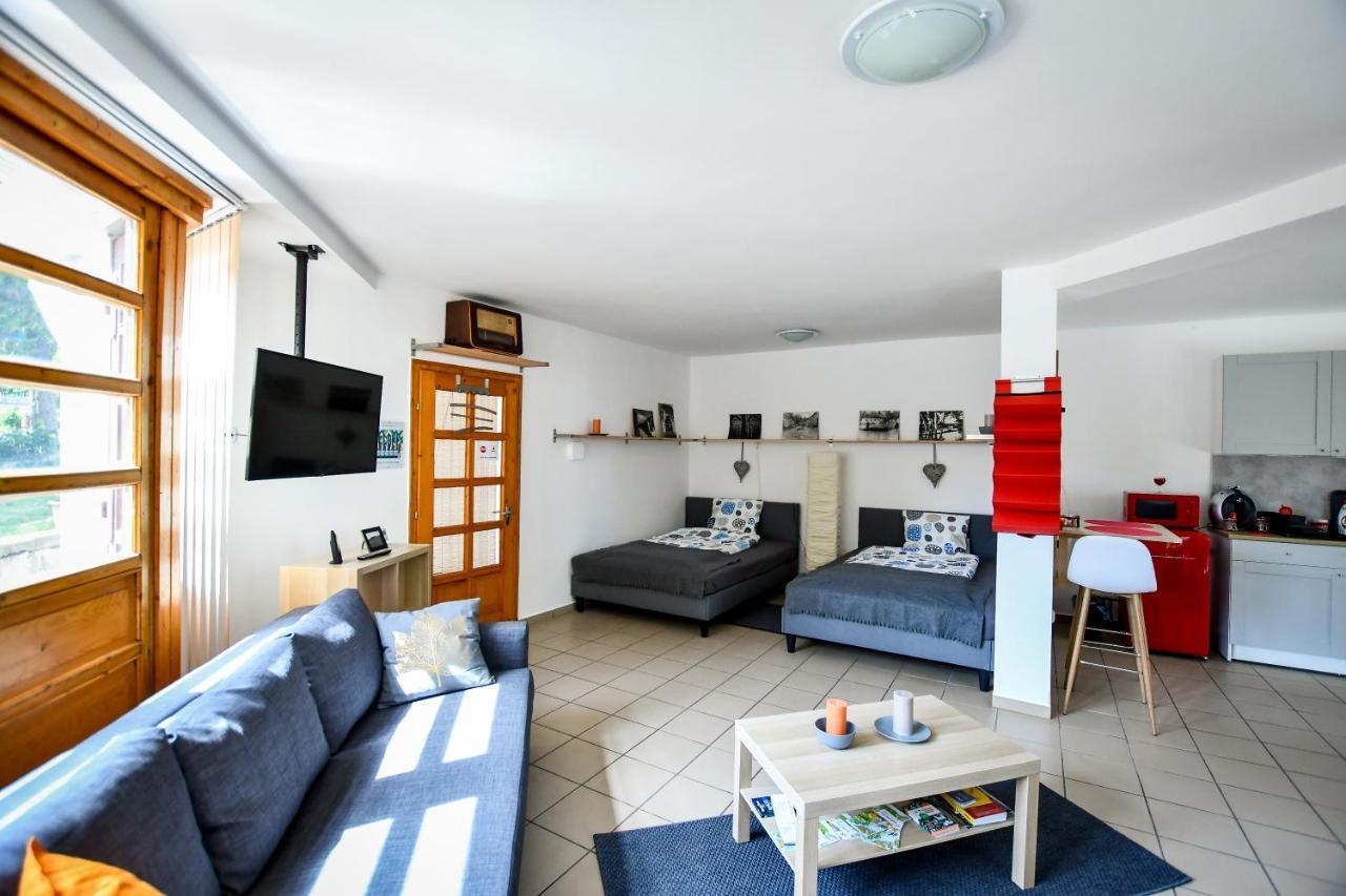 Boralom Studio Apartman טוקאי מראה חיצוני תמונה